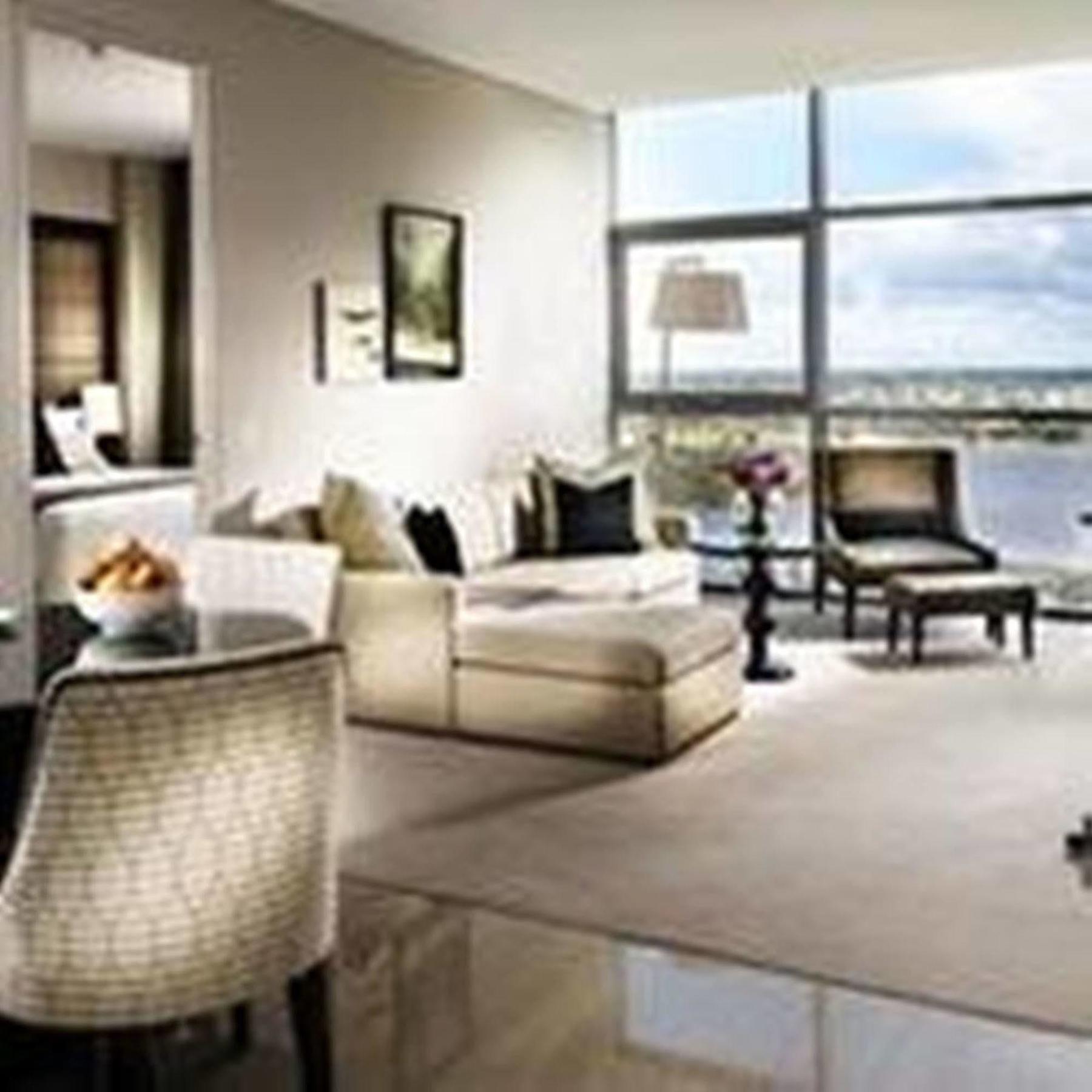 เฟรเซอร์สวีทส์ เพิร์ธ Aparthotel เพิร์ท ภายนอก รูปภาพ A living room
